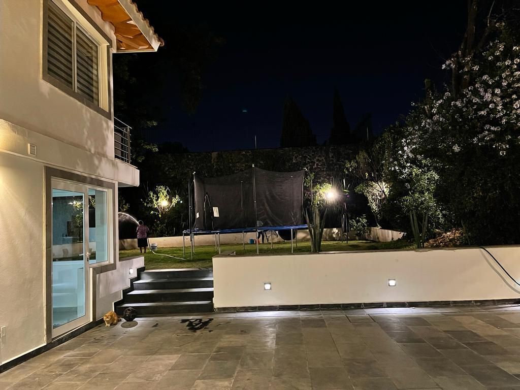 33 of 39: terraza central casa