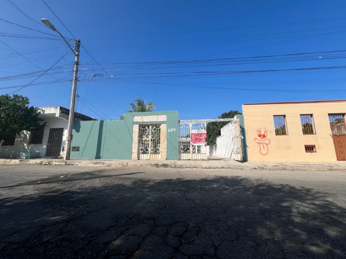 Calle con fachada de barda - casa venta Centro, foto 2 de 24