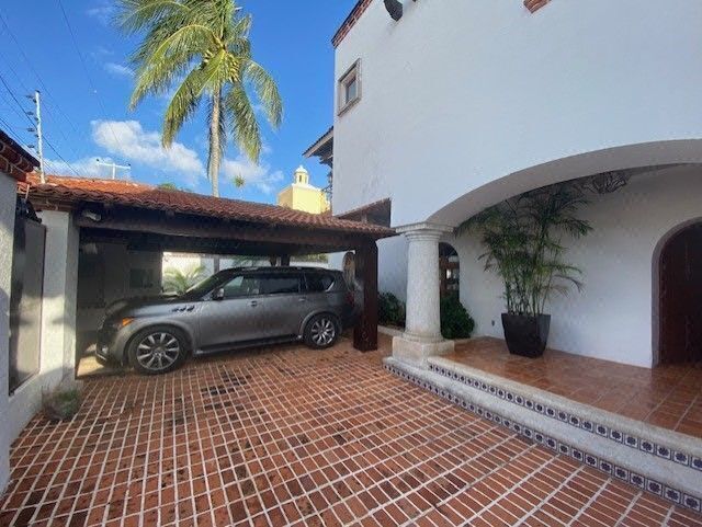 Cancún, Hermosa casa en pedregal del bosque