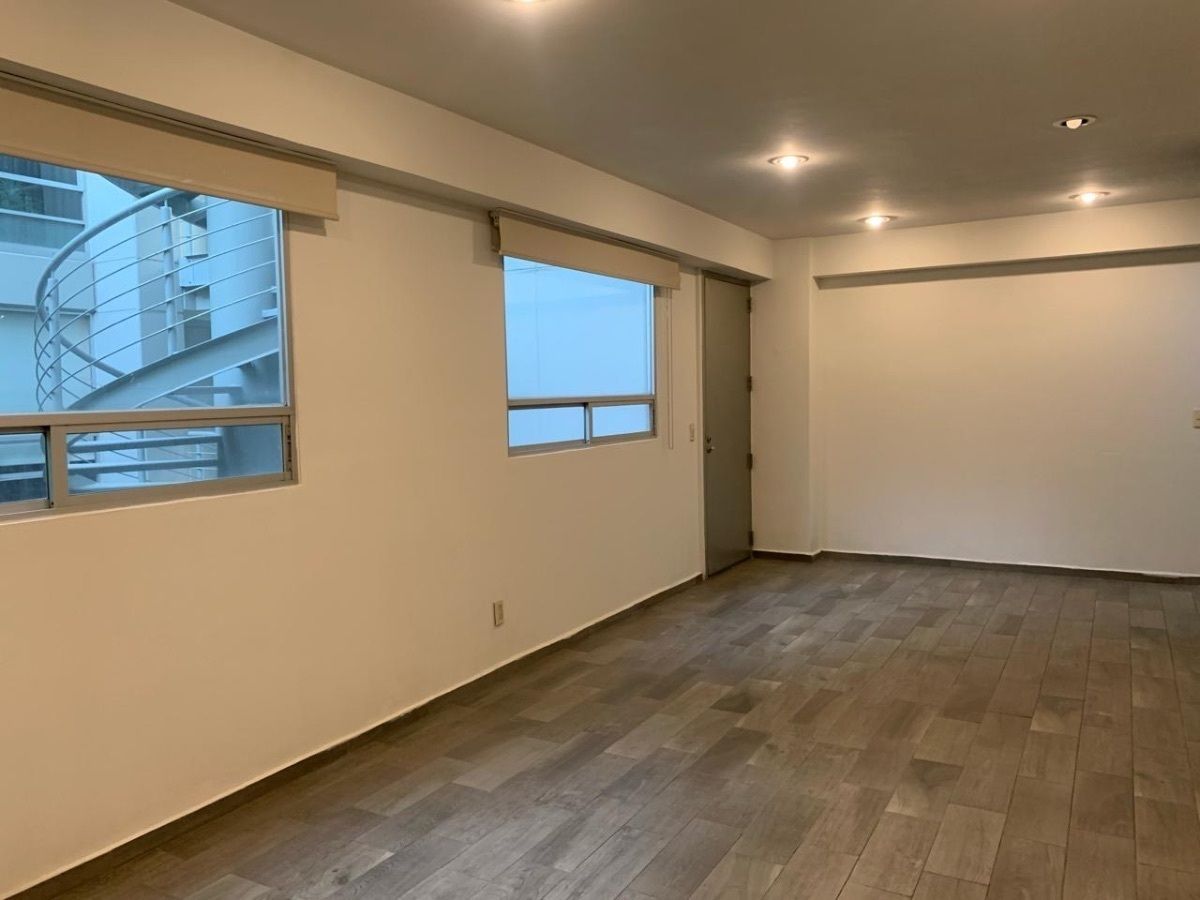 2 de 20: Sala y comedor