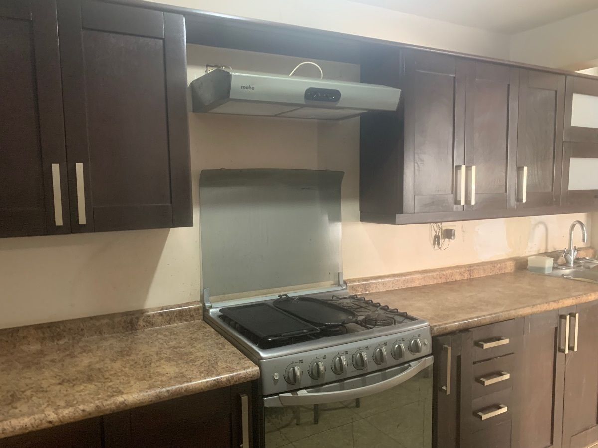 https://assets.easybroker.com/property_images/4219977/70104097/EB-PE9977.jpeg?version=1748977972