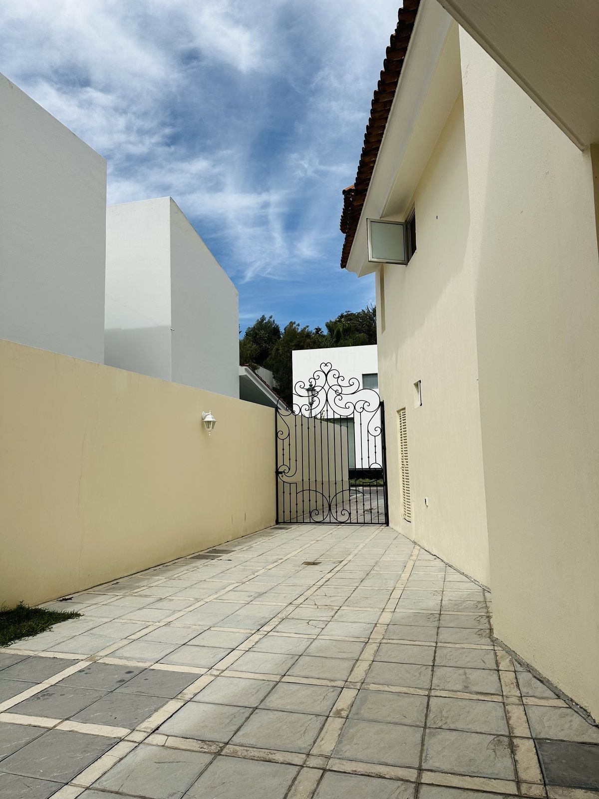 19 de 27: SERVIDUMBRE LATERAL