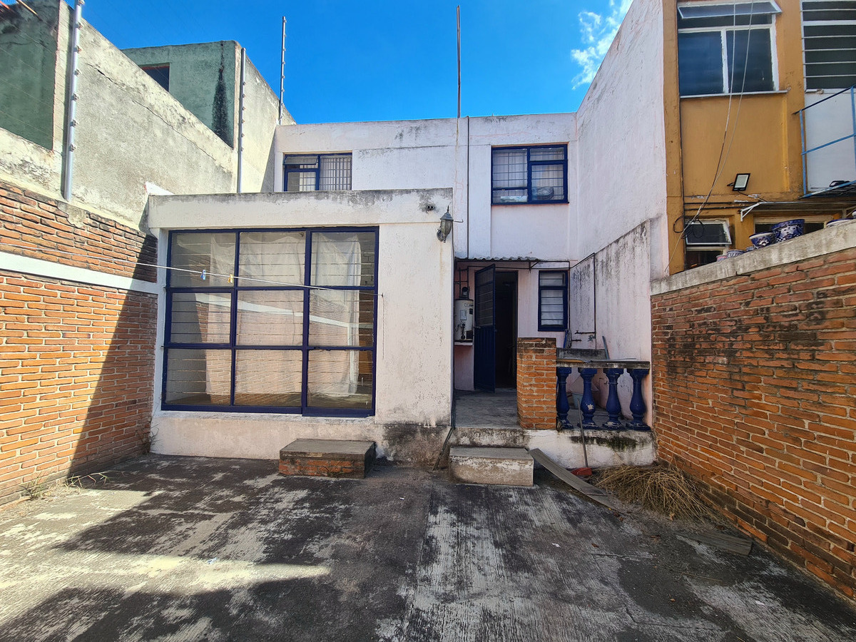 3 de 23: Vista trasera
