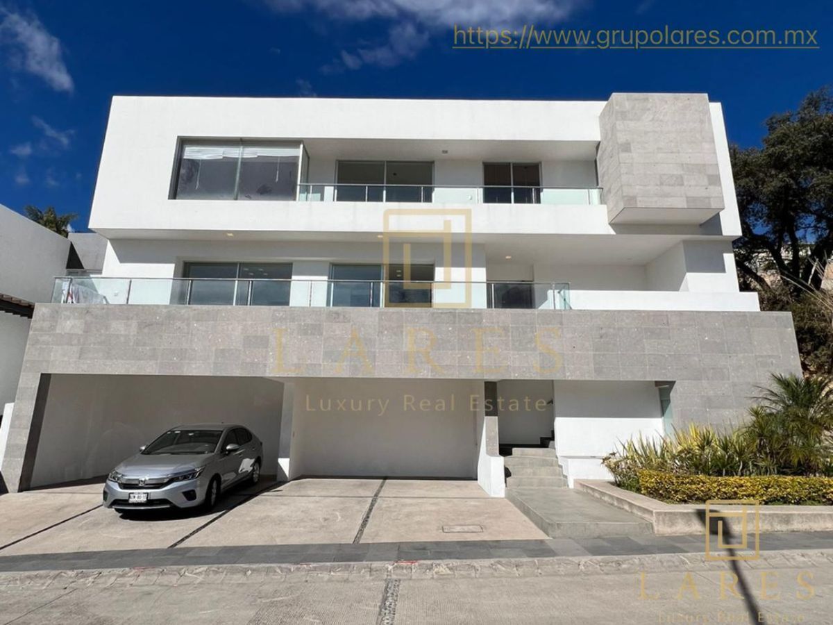 House for Sale/Rent in Puerta María, Bosque Esmeralda, photo 1 of 20