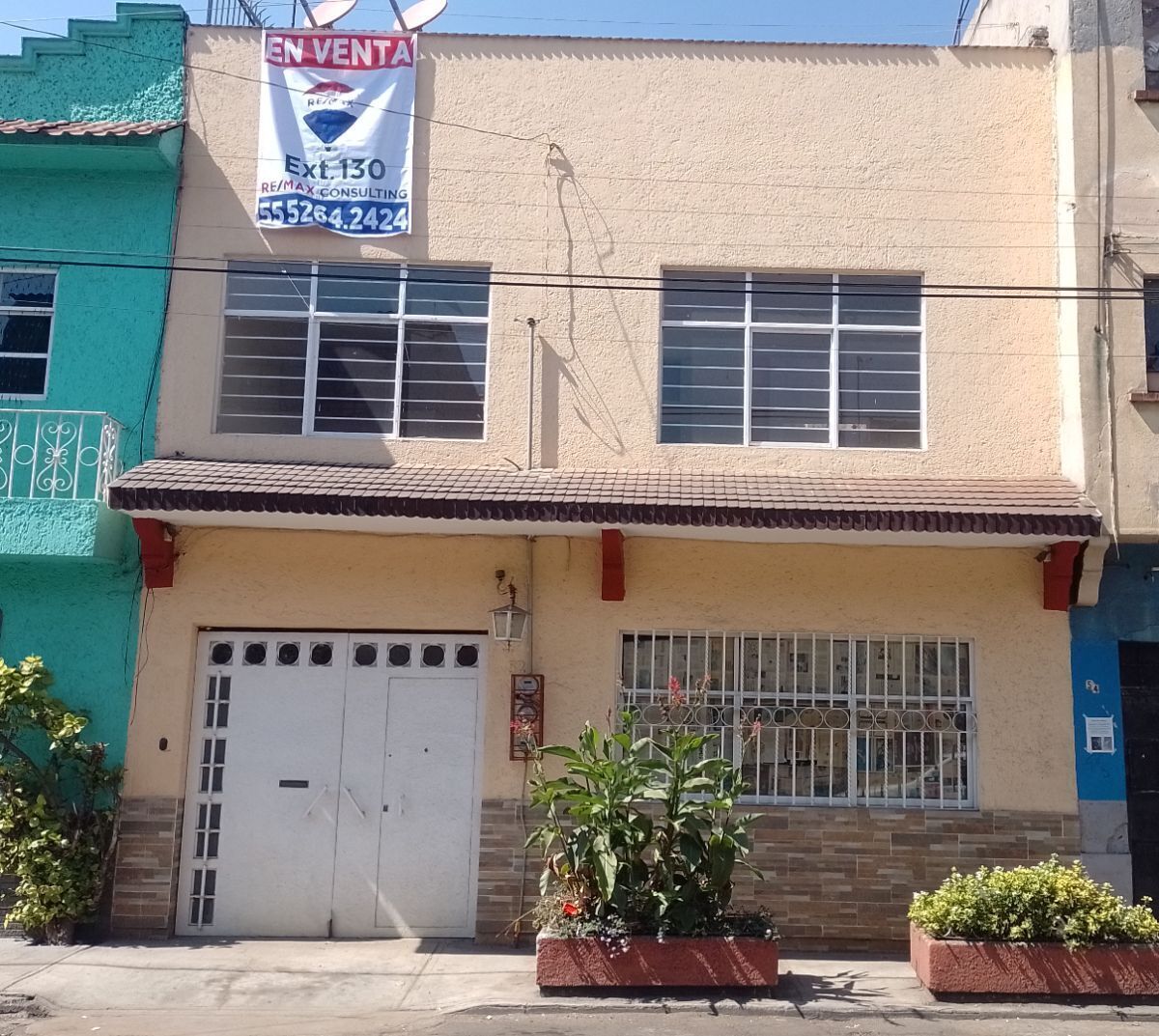 1 de 24: Fachada
