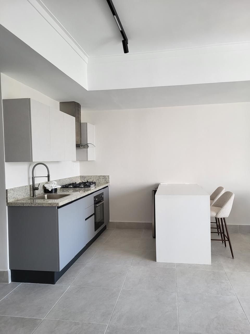 2 of 32: Cocina