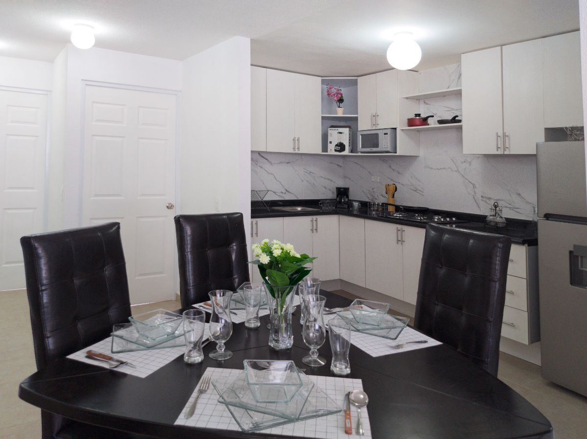 1 de 8: comedor y cocina