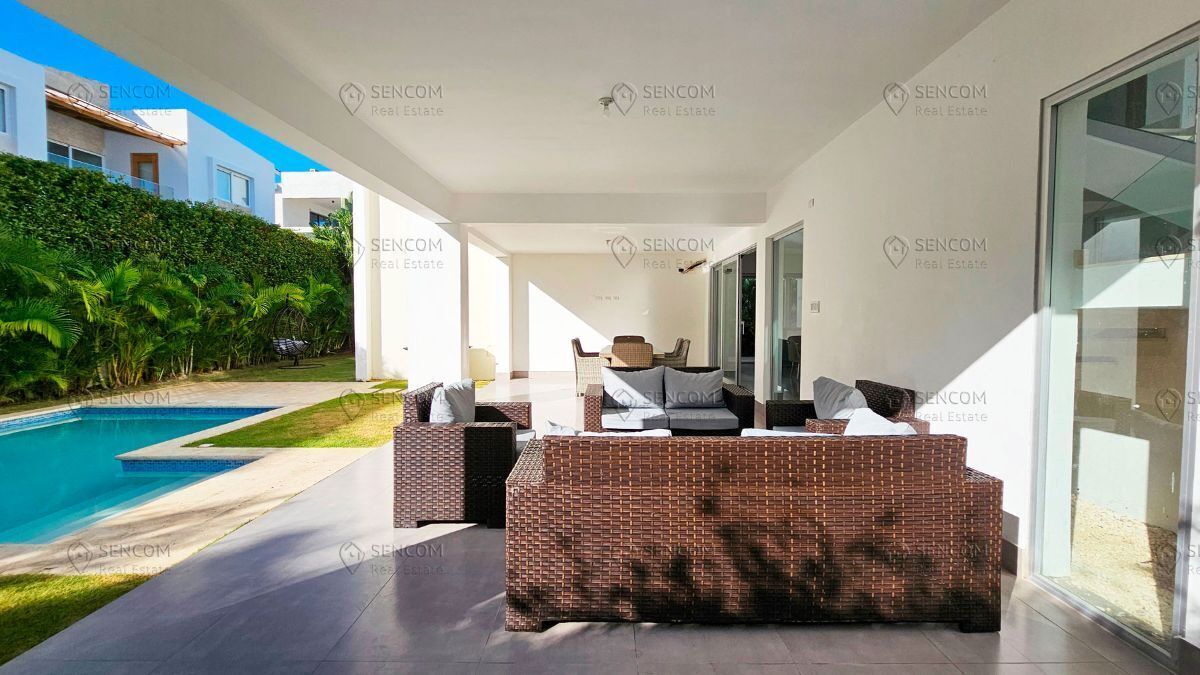 24 de 30: Se Vende Villa de 4 Hab in  Punta Cana Village 24