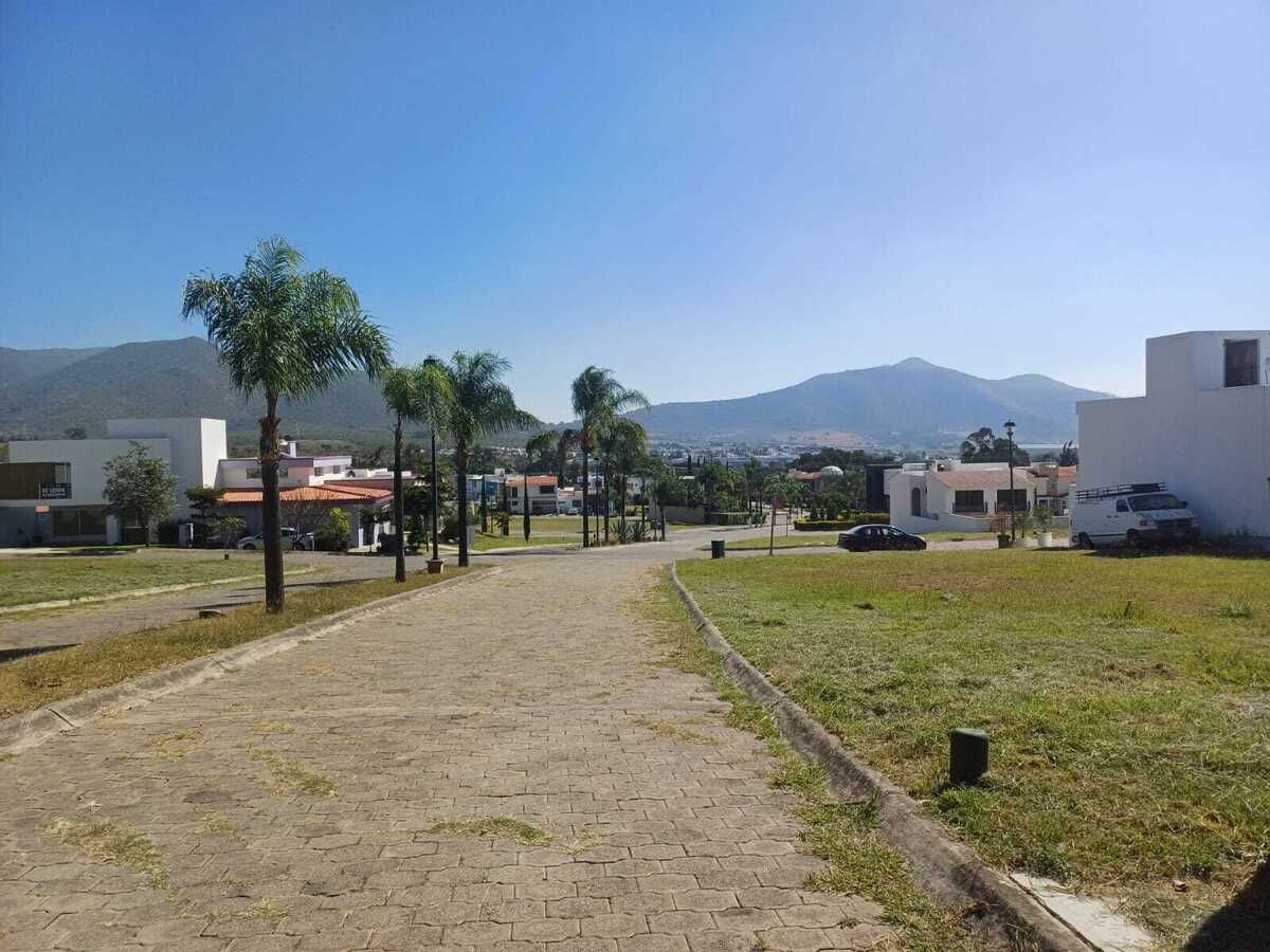 2 de 16