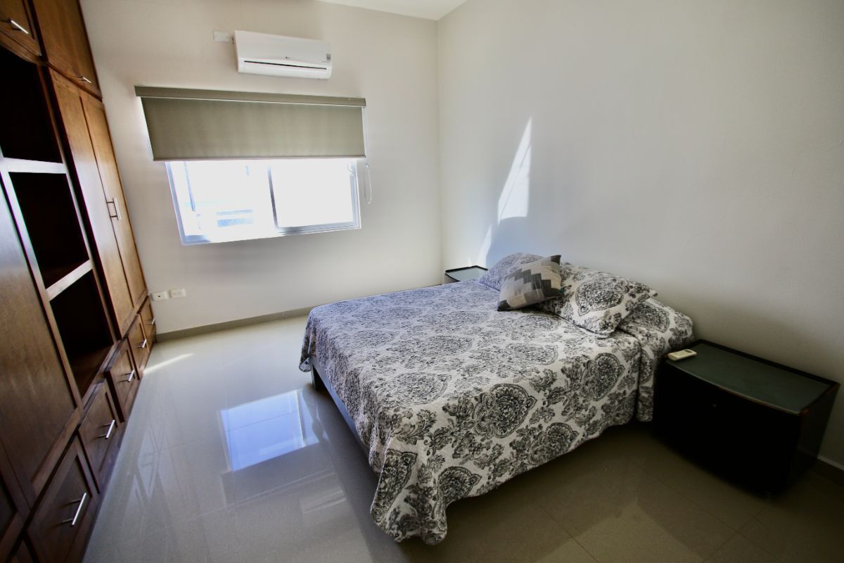 25 de 32: 3rd bedroom