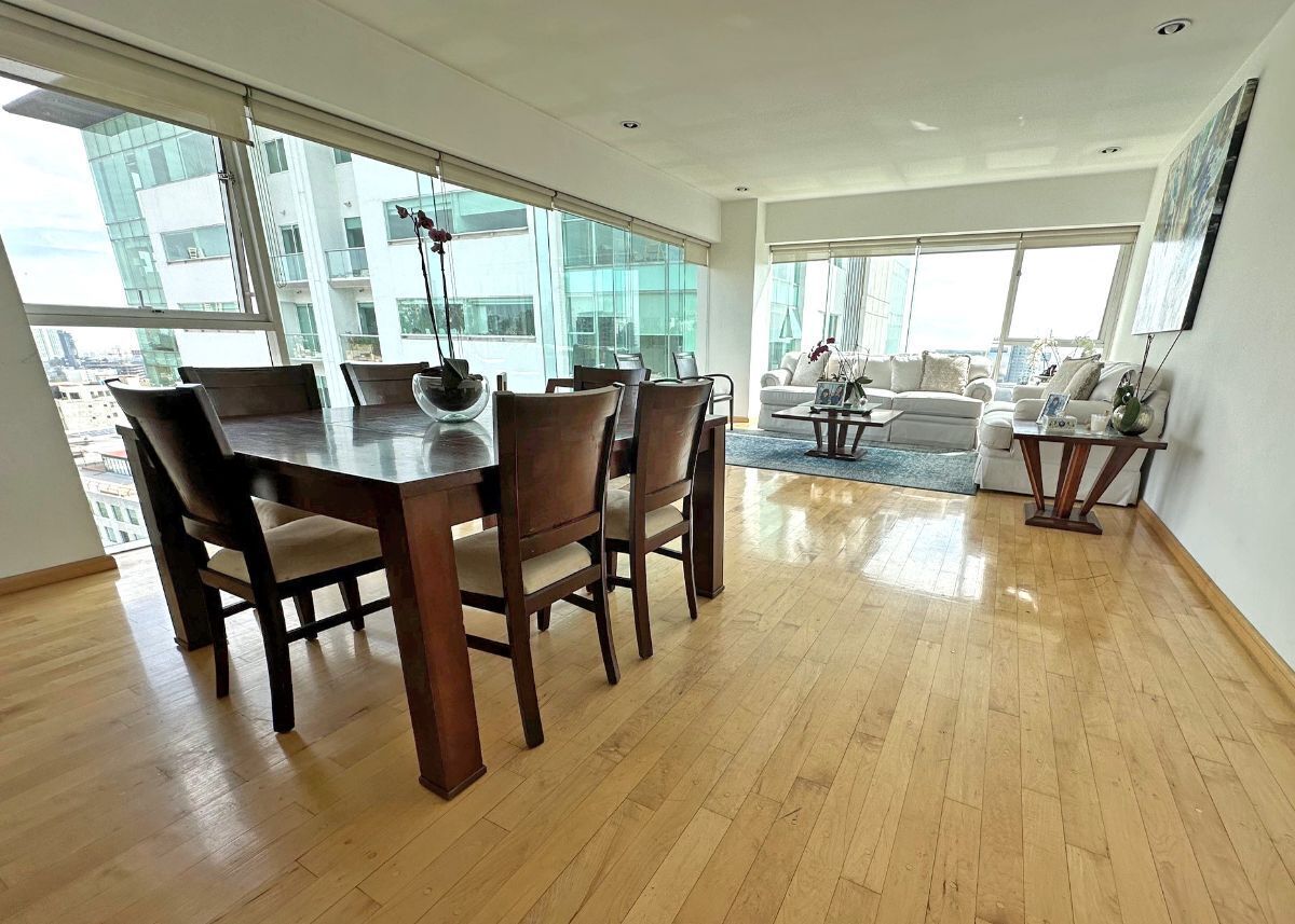2 de 38: Área sala y comedor