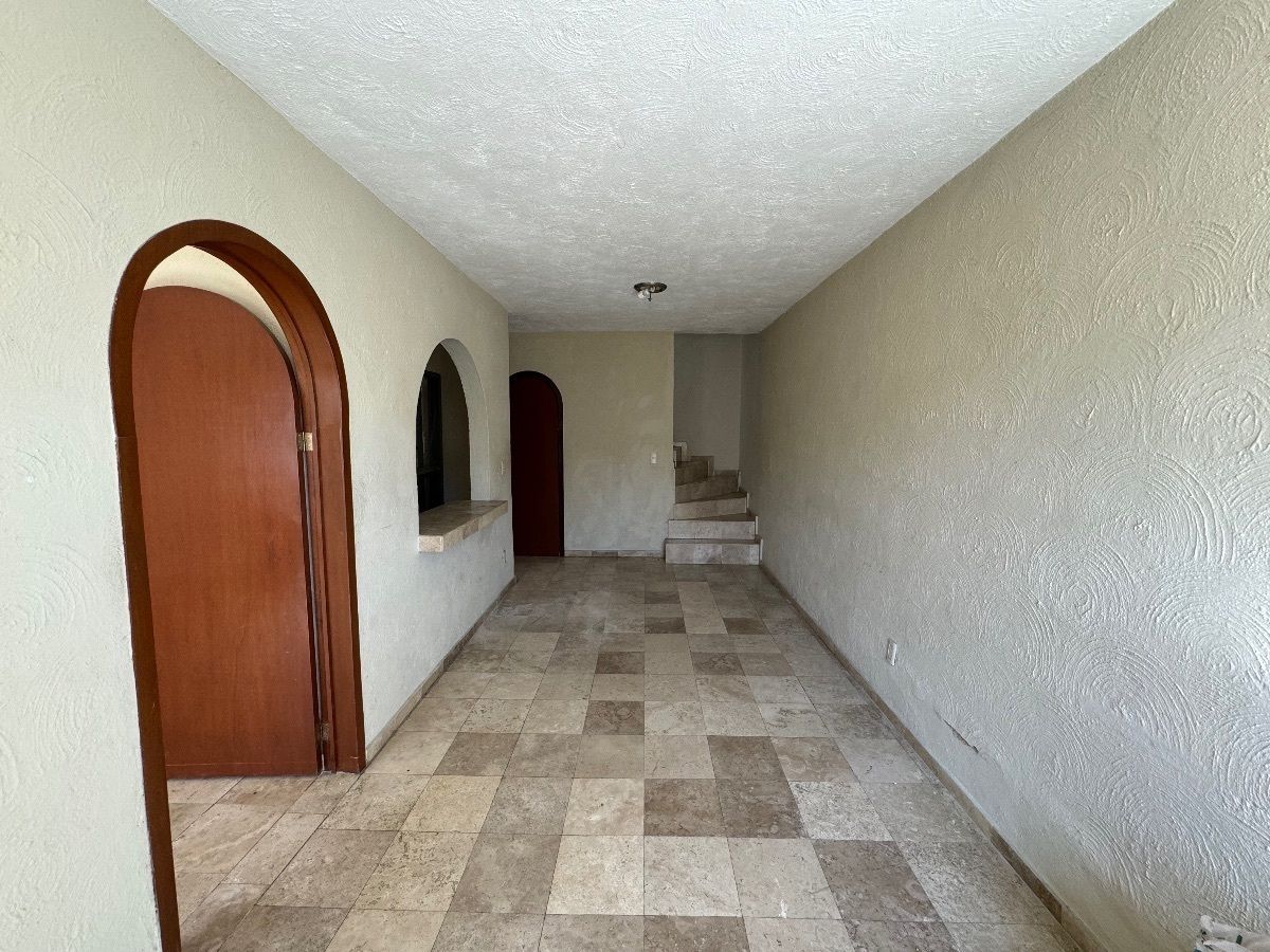 3 de 29: Casa en renta Colonia Mezquitán Country Guadalajara.