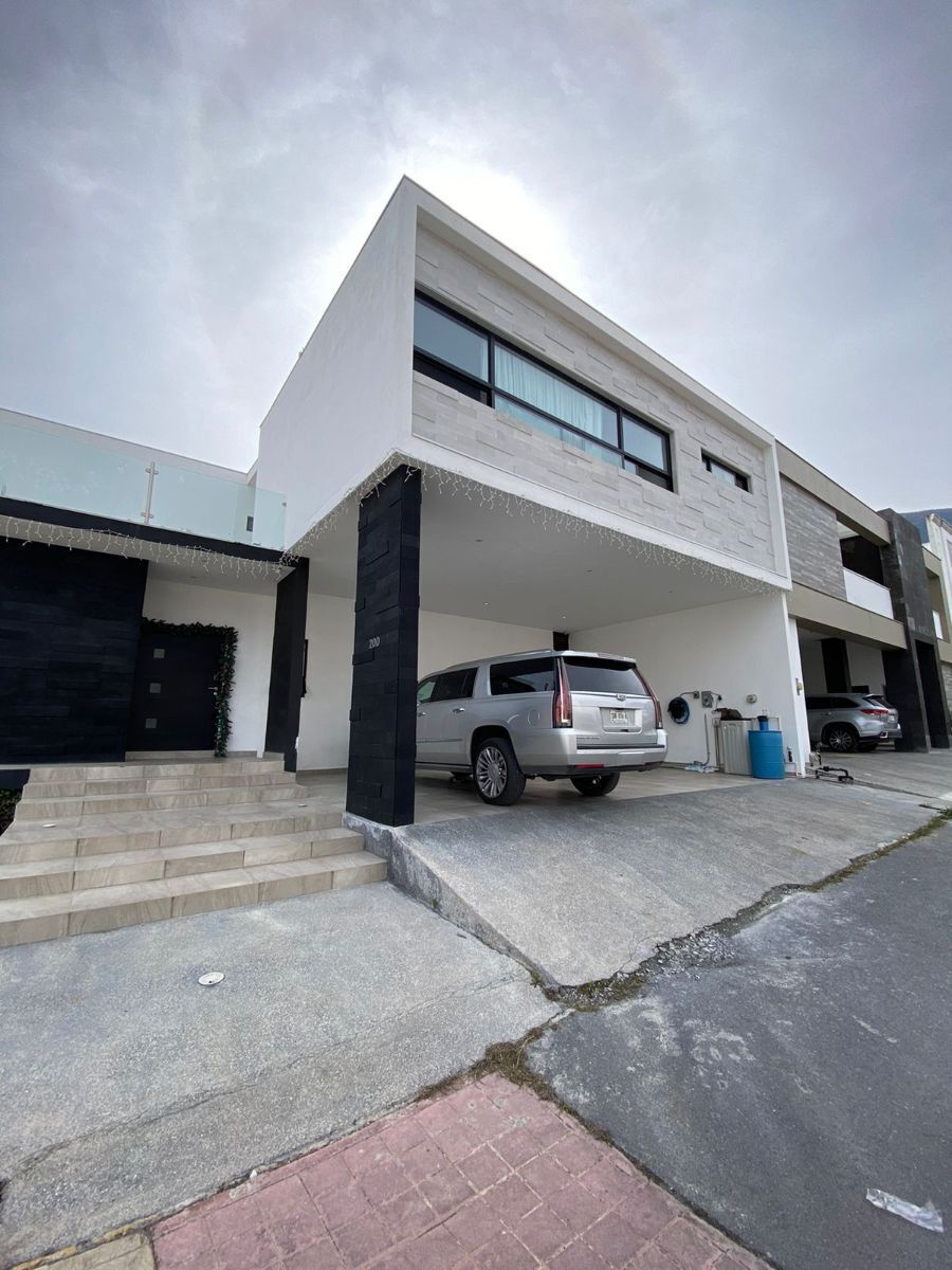 Residencia en Venta en Rincon de la Sierra ,Sierra Alta  Monterrey N. L.