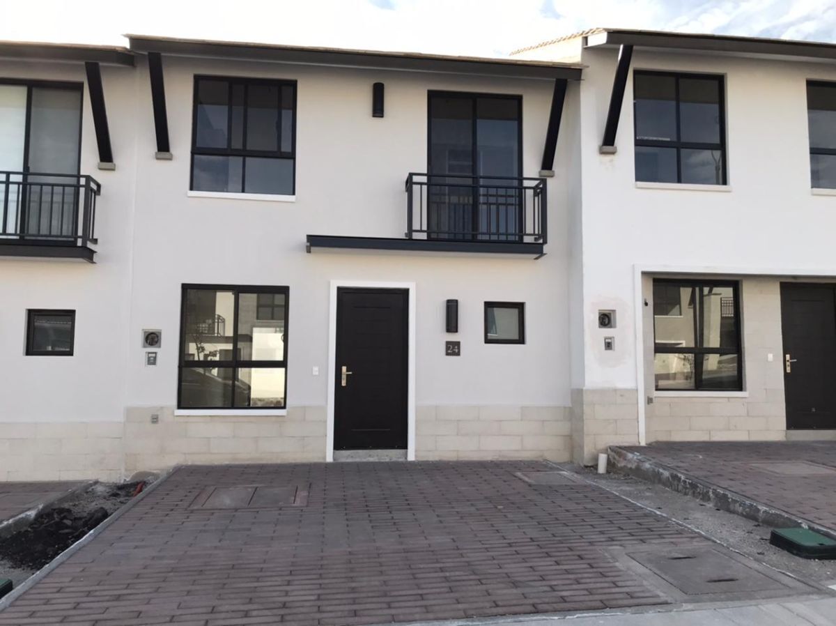 Casa para alugar El Refugio, Querétaro: condomínio com piscina e academia, foto 1 de 19