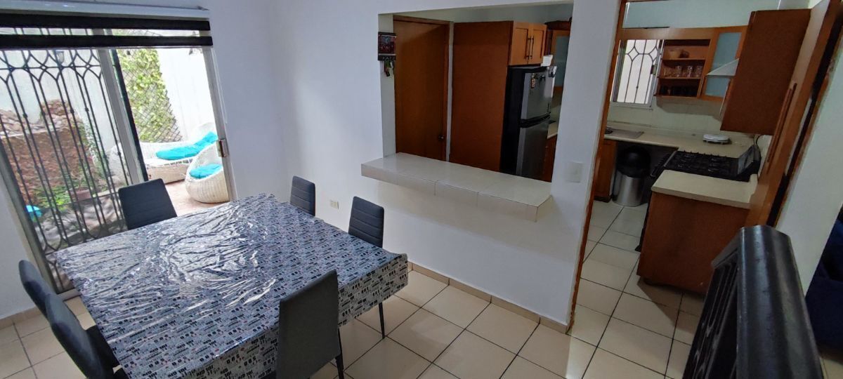 3 de 18: sala y cocina