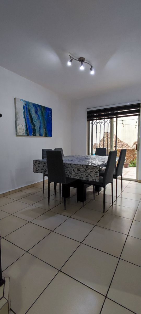 4 de 18: Comedor 6