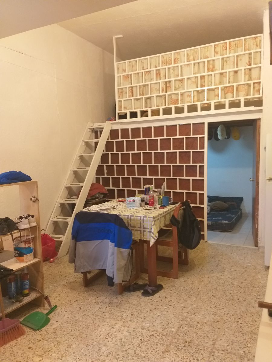 4 de 13: Parte de la estancia