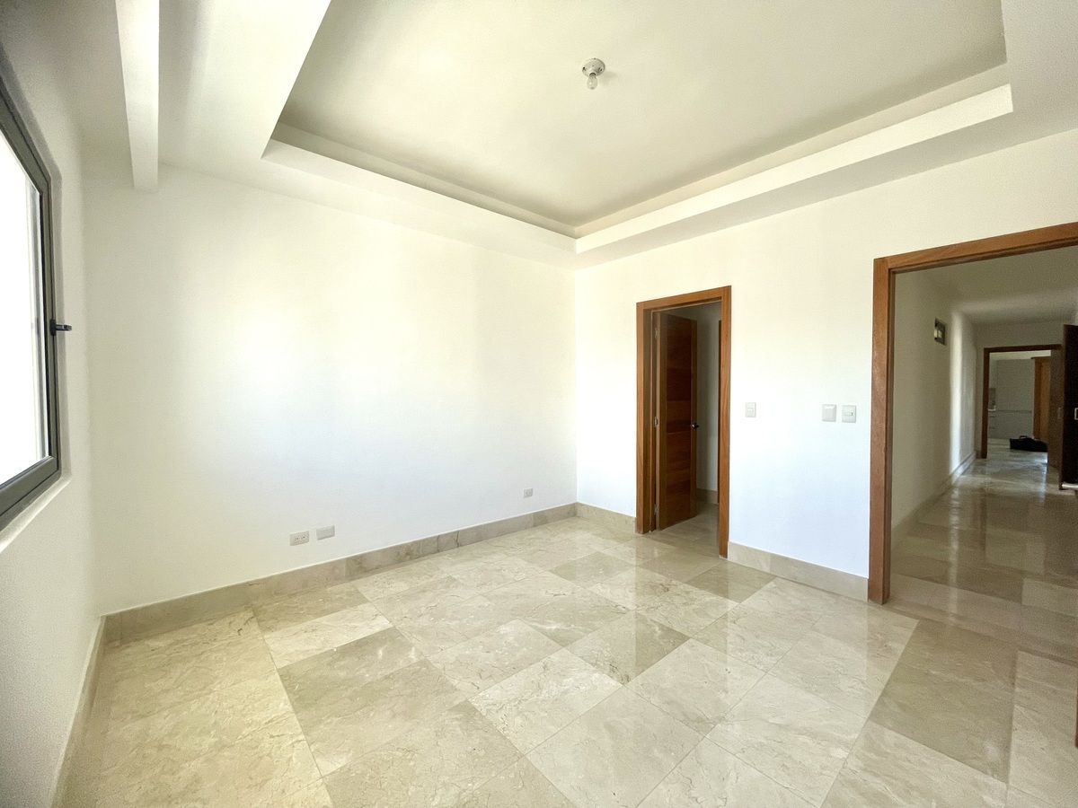 15 de 27: Otra perspectiva habitacional secundaria 2