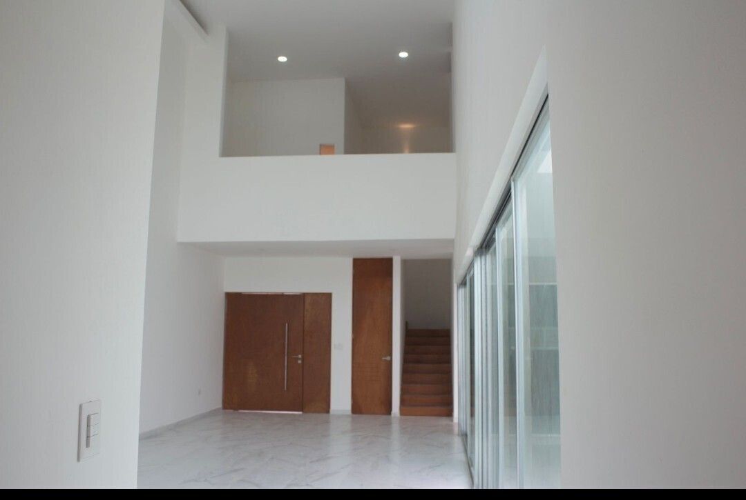 2 de 20: Sala / comedor a doble altura