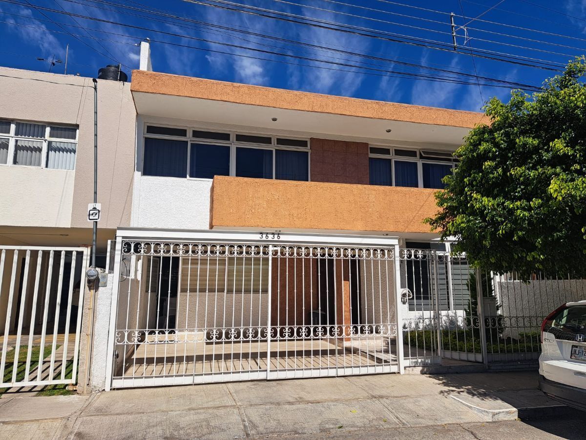 Casa en Renta ubicada en Chapalita - San Ernesto 3636