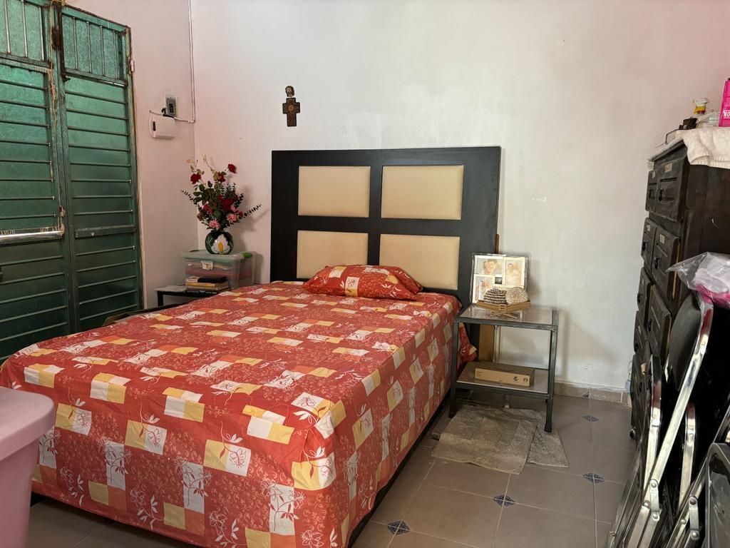 13 of 33: GARAJE O LOCAL