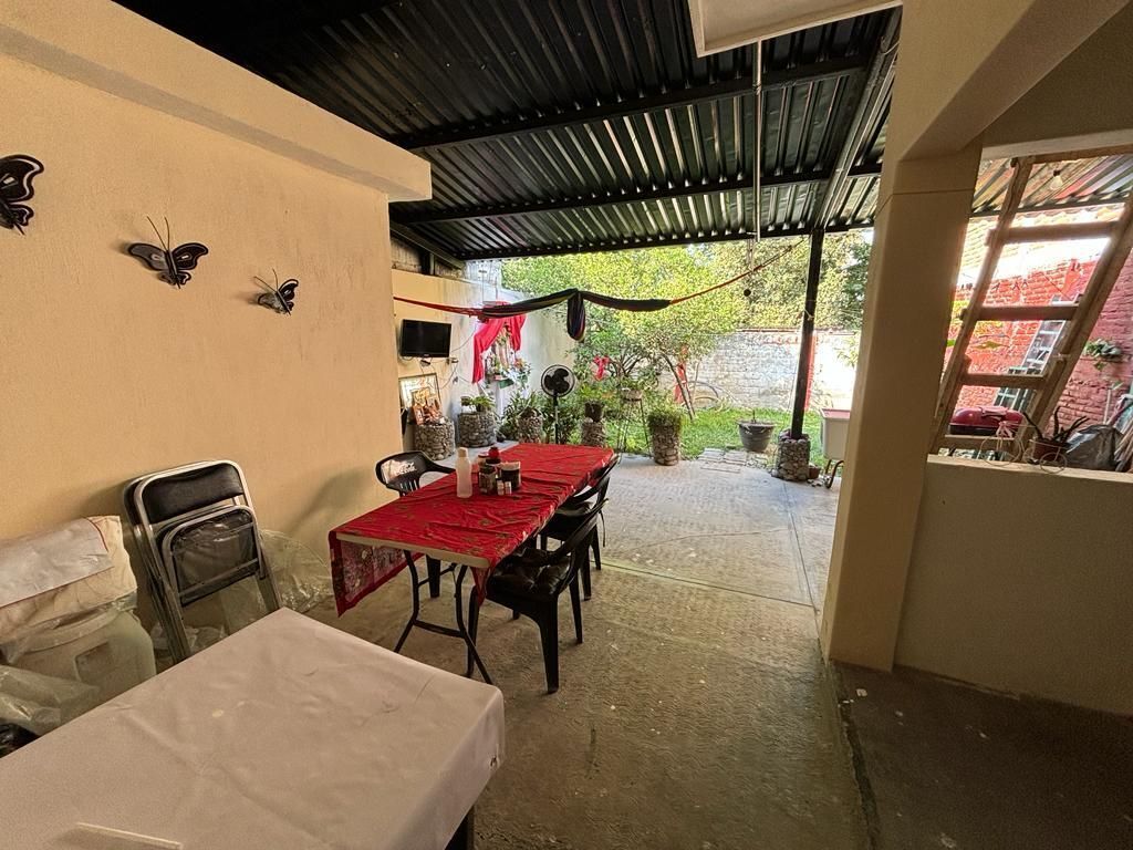 15 of 33: PATIO TECHADO