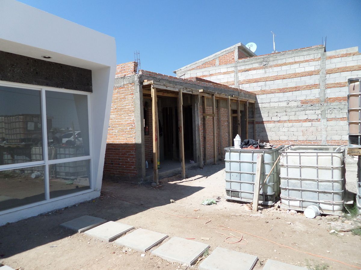 Estrene casa en Granjas Banthi, foto 1 de 16