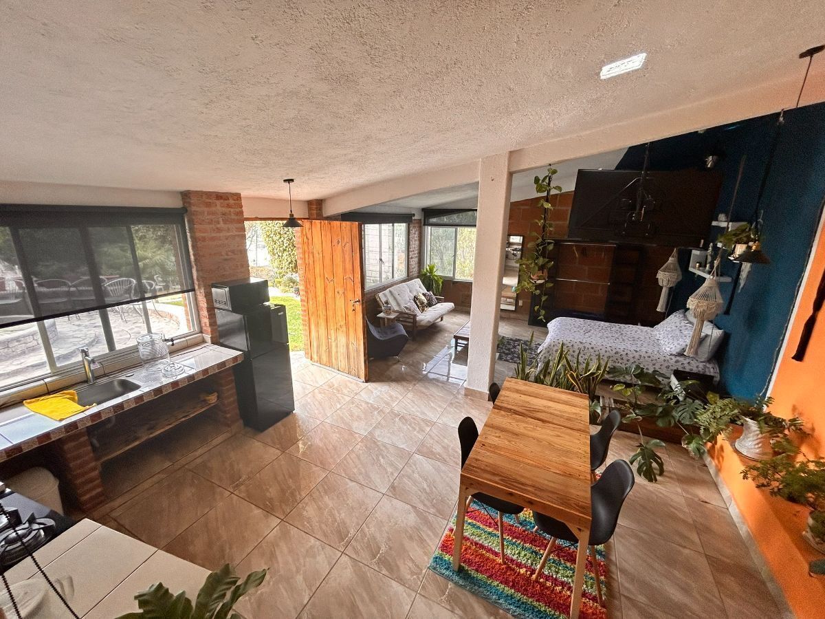 Loft con entrada independiente en Colinas del Bosque II, foto 1 de 8