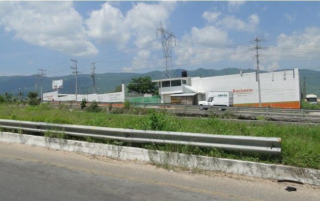 Terreno en Venta,Comercial salida a Chiapa de Corzo esq. Entronque La Angostura. - foto 1