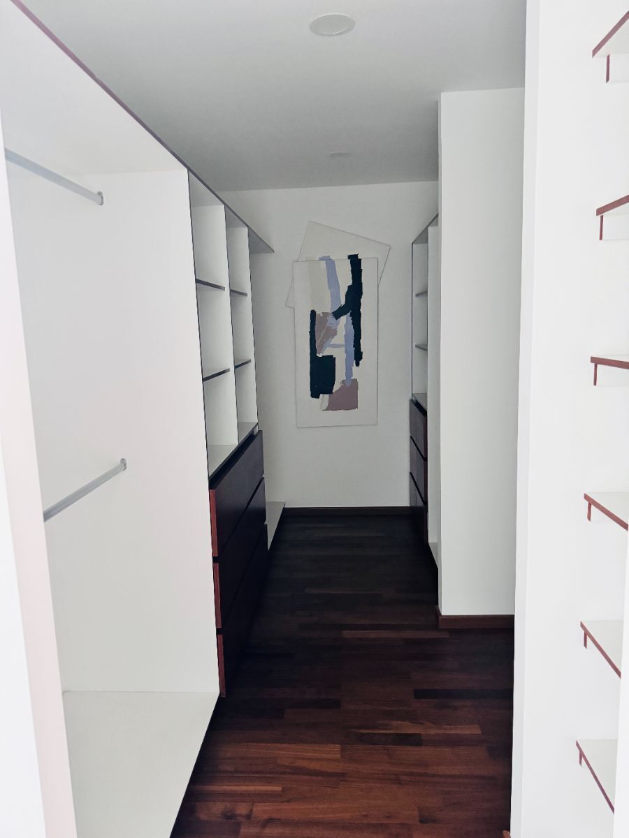 23 de 29: VESTIDOR RECAMARA SECUNDARIA 1