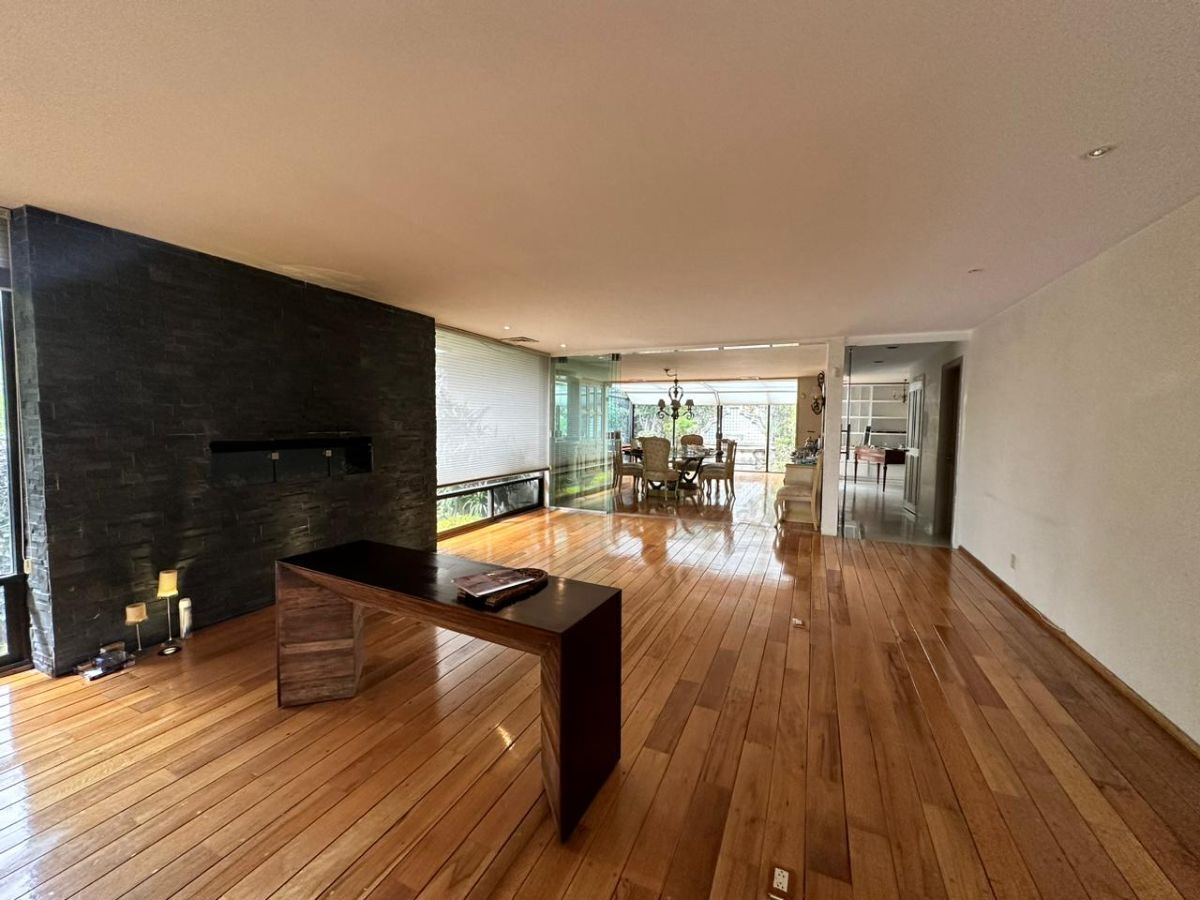 3 of 24: Sala, comedor