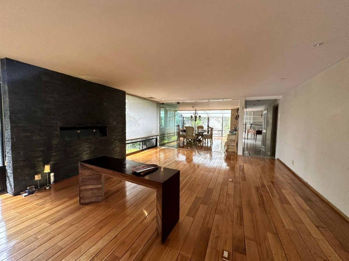 5 of 24: Sala, comedor