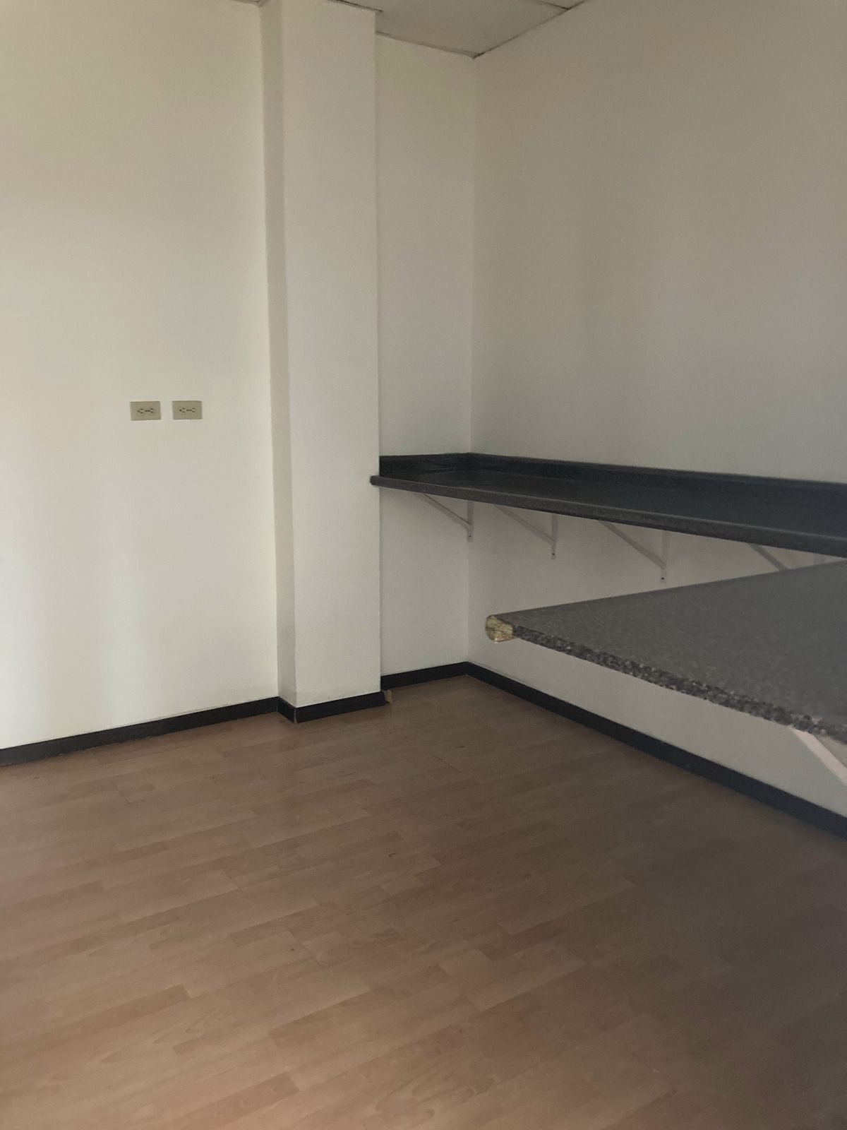 6 de 7: Oficinas Renta Valle.