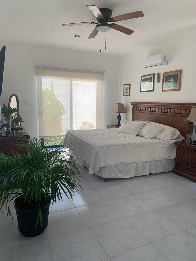 Baja de precio Amplia casa de 1 planta en Privada Kanan - foto 2
