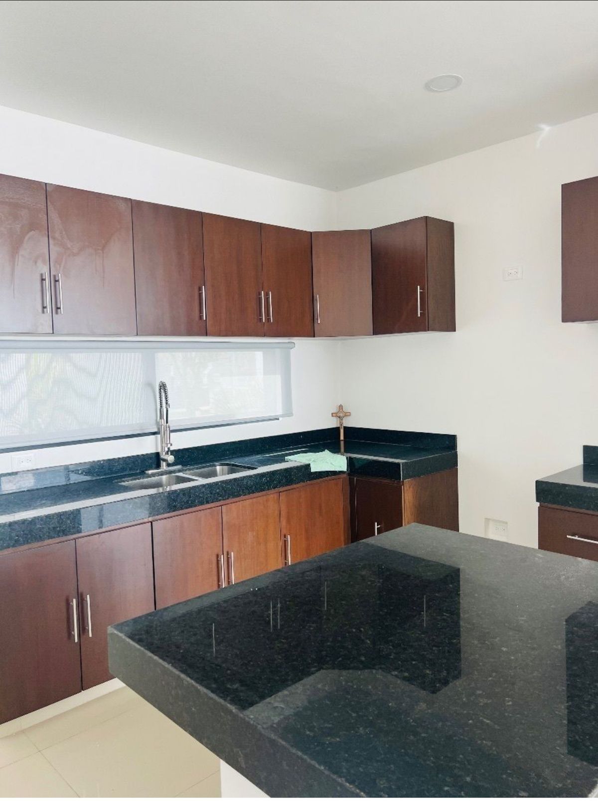 1 of 36: Cocina integral con isla