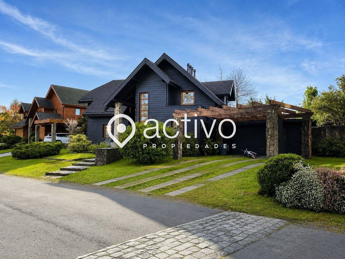 Estupenda Casa En Exclusivo Condominio, foto 1 de 12