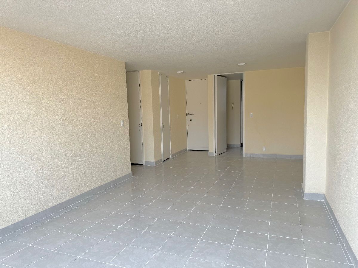 5 de 16: Amplia e iluminada estancia