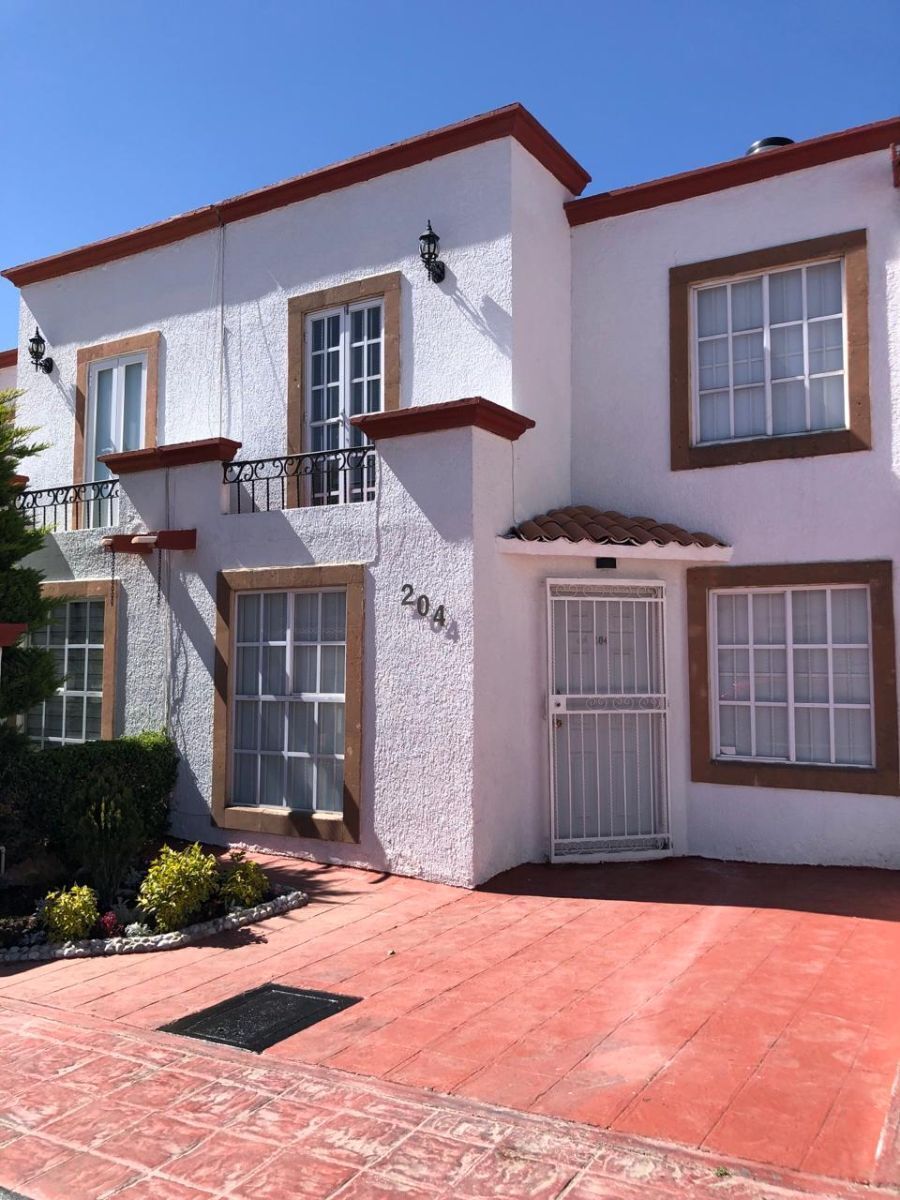 Fachada, foto 1 de 28