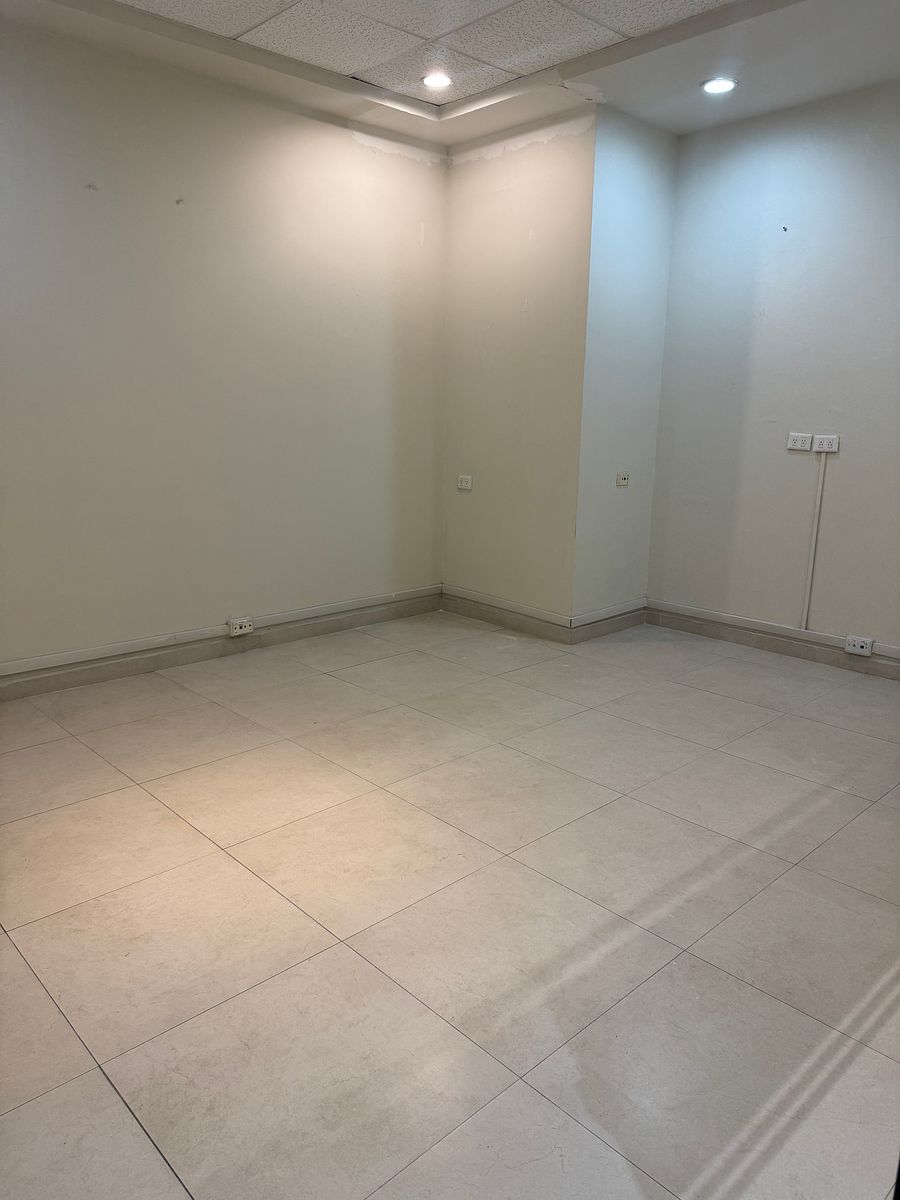 Office in Del Valle, San Pedro Garza García, photo 2 of 5
