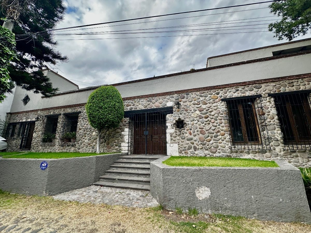 Casa À Venda, foto 1 de 32