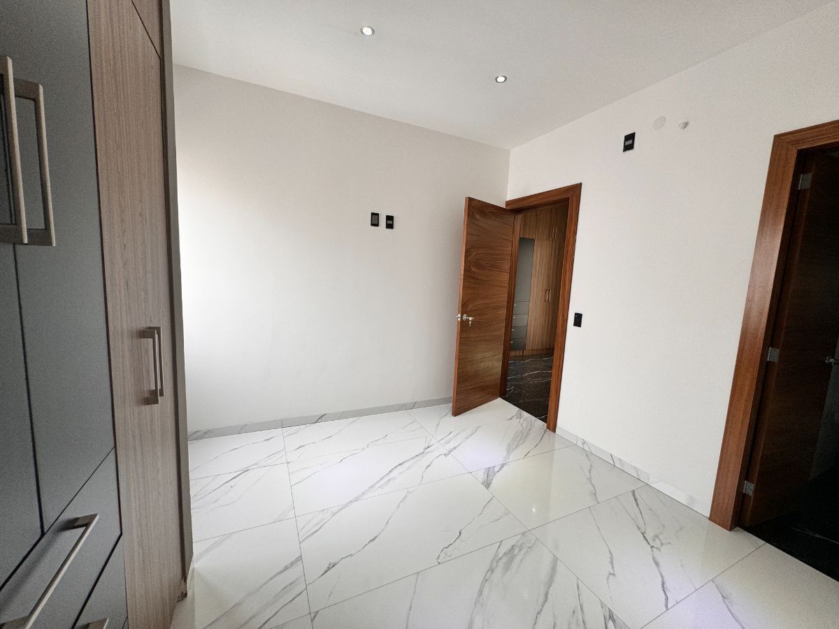 27 de 28: Recámara Secundaria 2