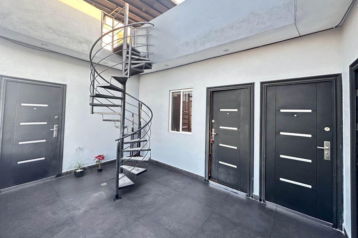 1 de 22: Fachada