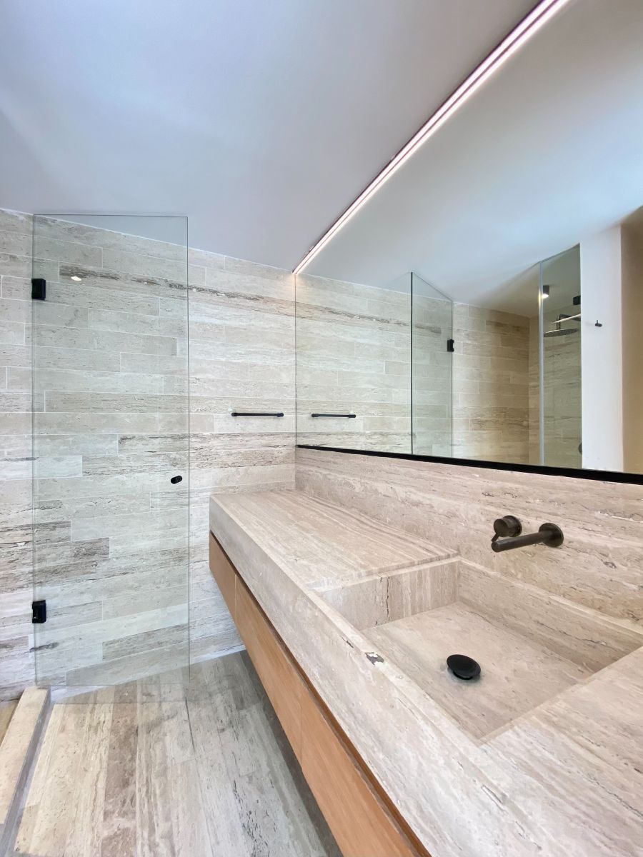 17 of 23: Acabados baño