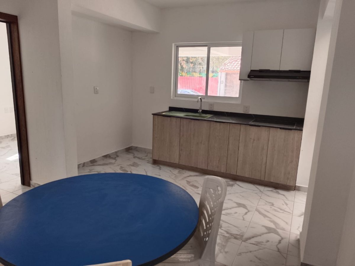 1 de 14: COMEDOR Y COCINA