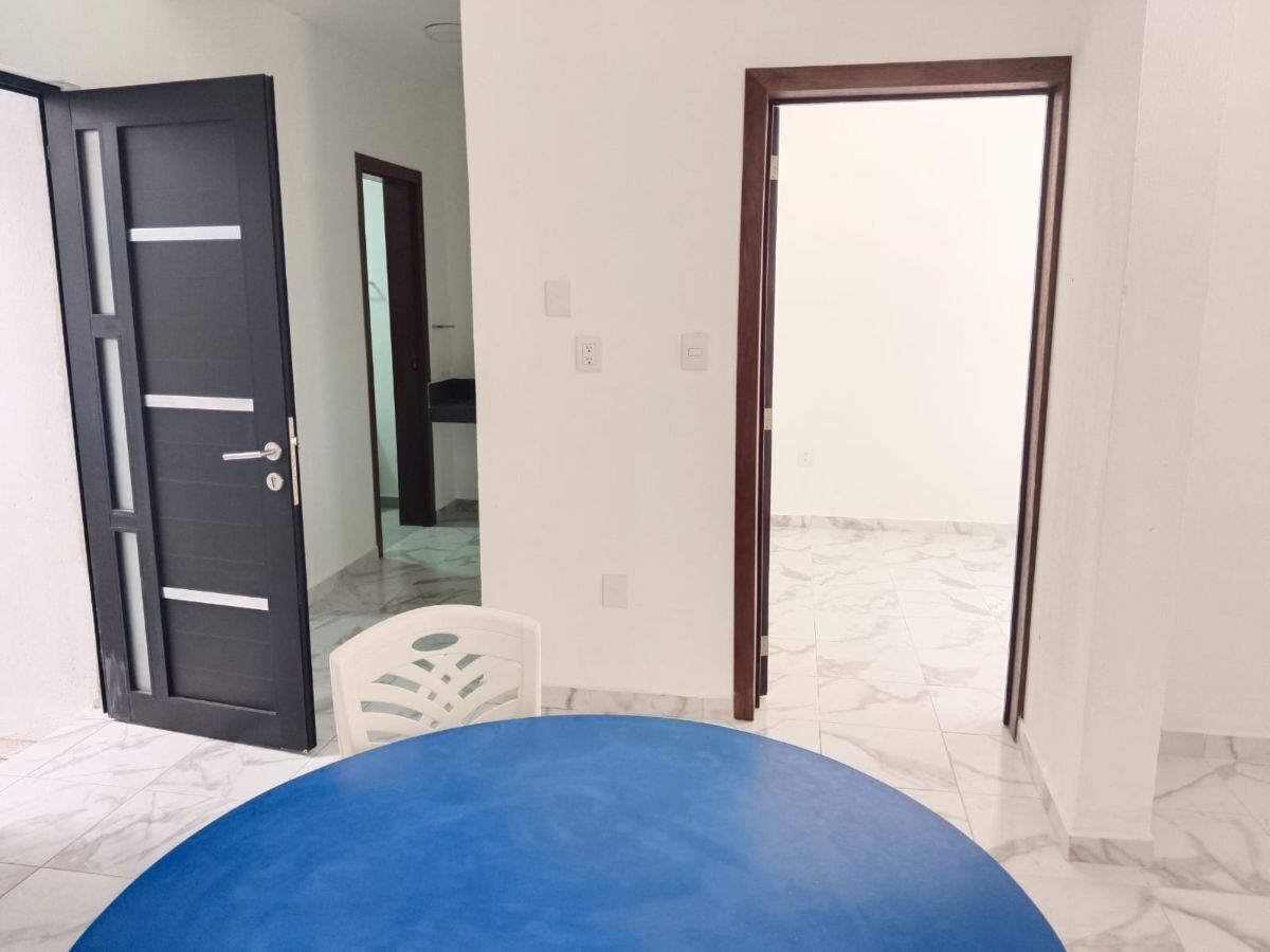 4 de 14: SALA Y COMEDOR