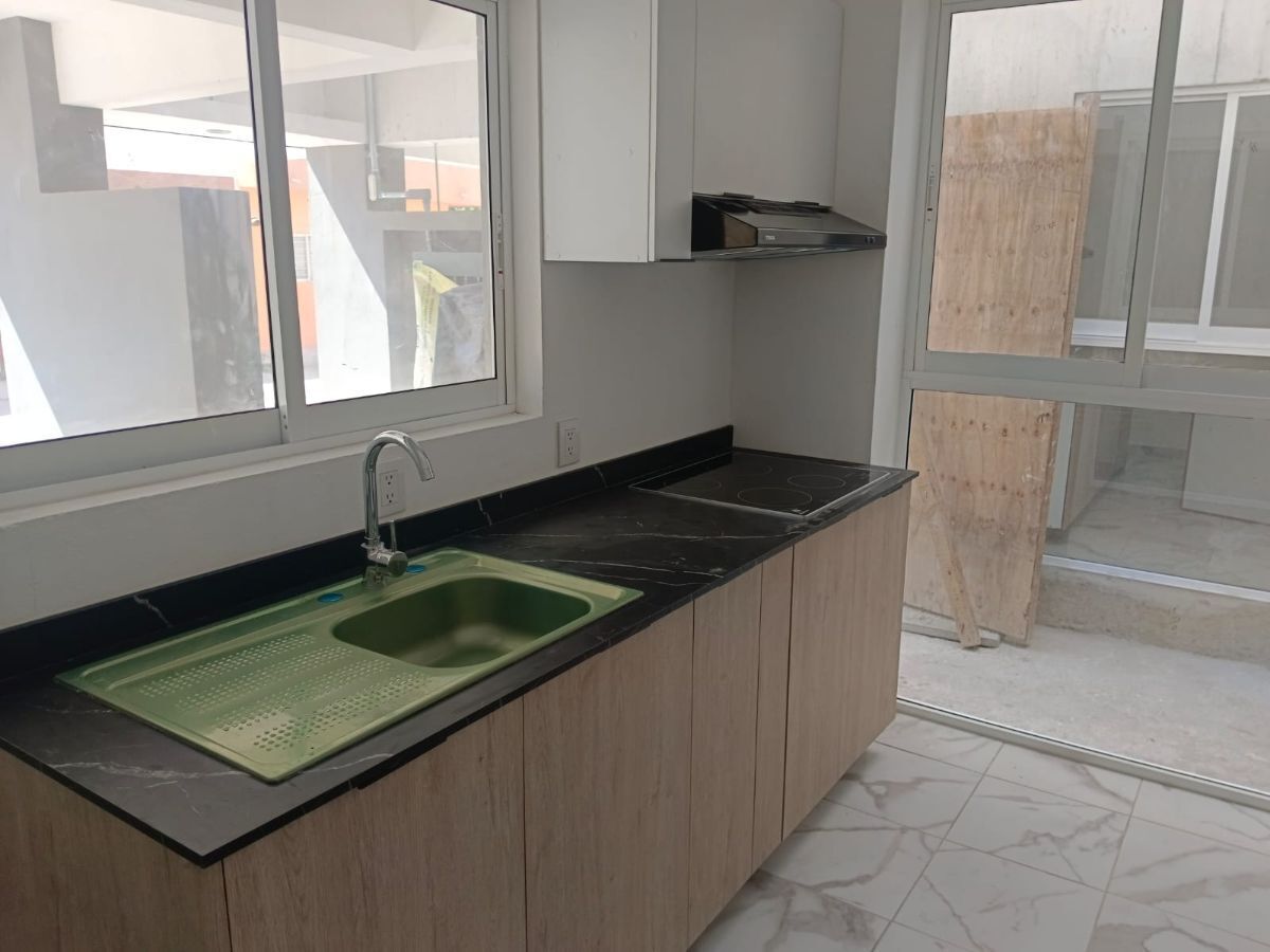3 de 14: COCINA INTEGRAL CON PARRILLA ELECTRICA Y CAMPANA