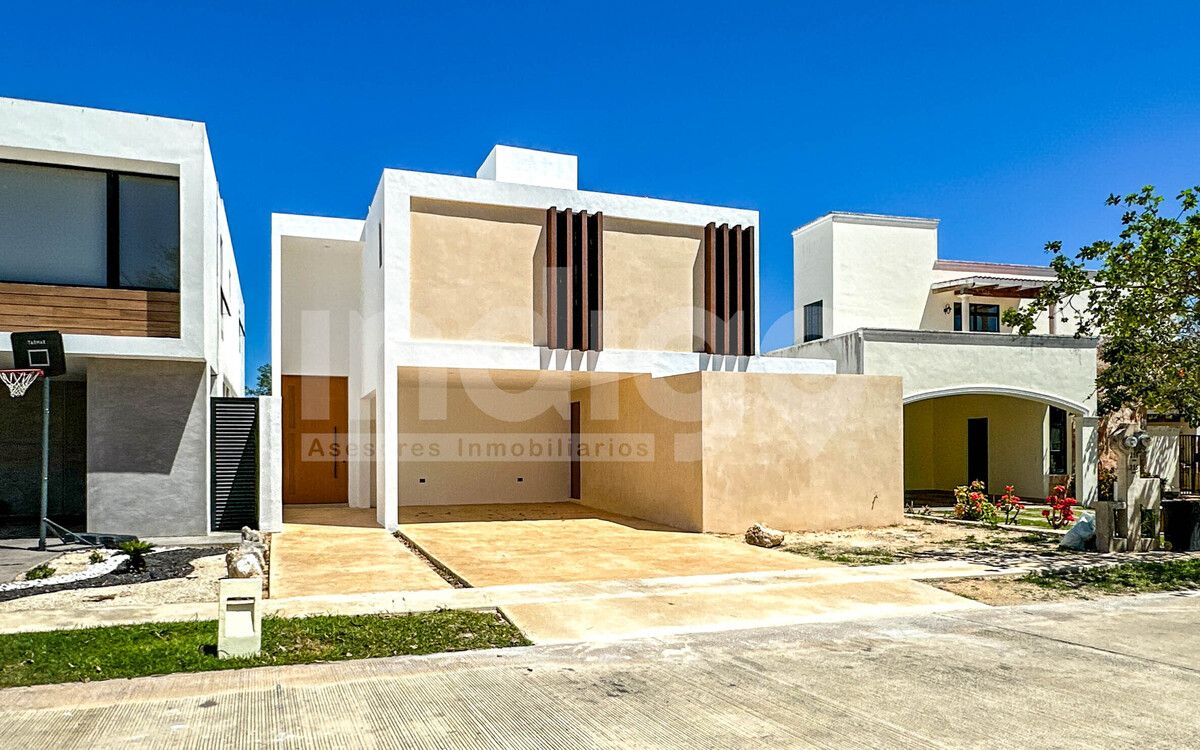 1 de 49: Fachada Frontal