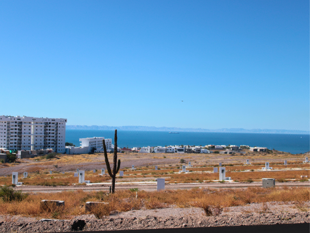 Terreno con vista al mar en Lote 14, manzana 346 residencial Paseos del Cortes