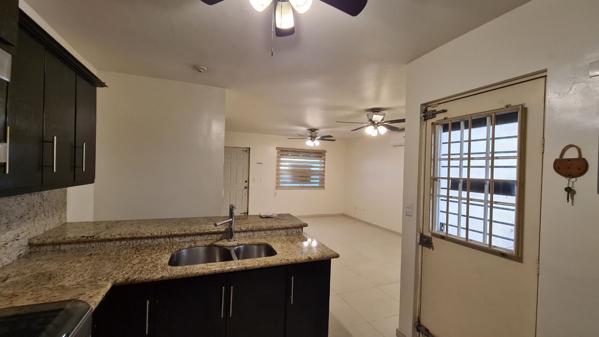 Vista de cocina a sala