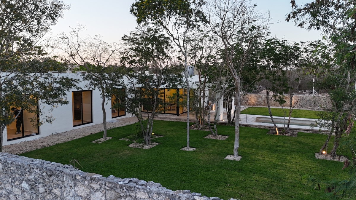 28 de 39: Fachada Posterior